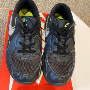 Nike Air Max Black, Silver and Lime green Size 12.5C